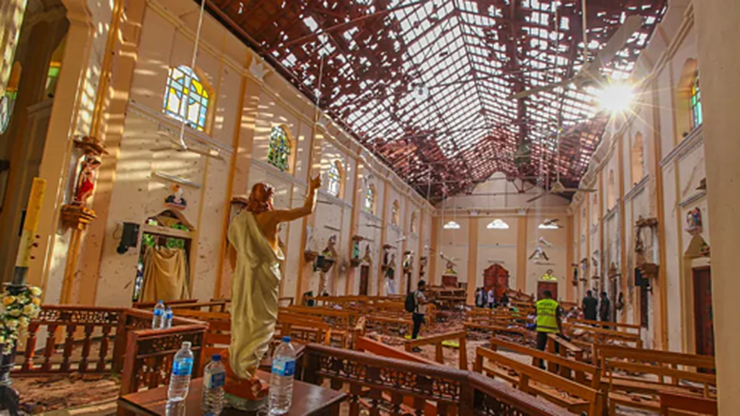 [ẢNH] Động thái của Sri Lanka sau vụ đánh bom hàng loạt ngày lễ Phục Sinh